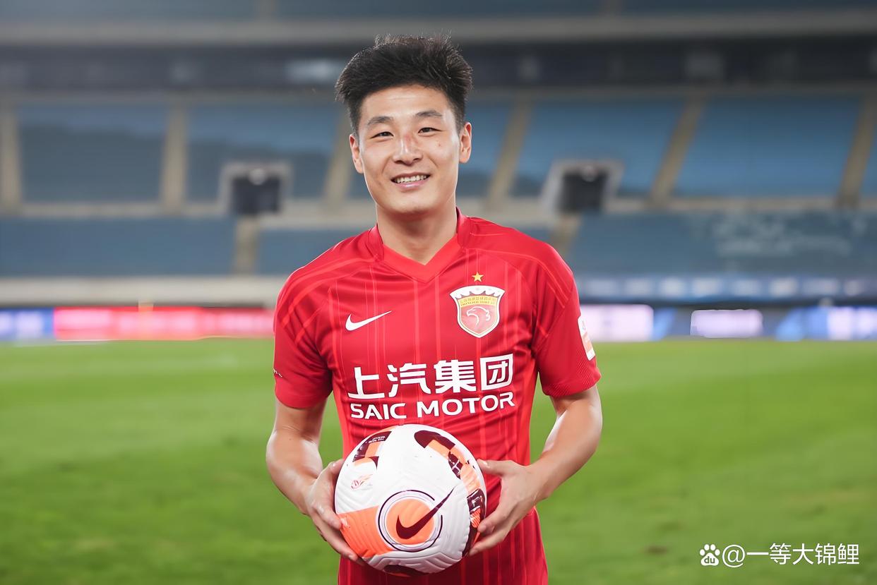 爱游戏网址 -山东泰山迎国王杯关键赛；赛后远射贴柱；引发热议；资深球员宣示担当(山东泰山亚冠回放)