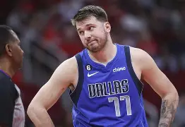 爱游戏在线入口 -包含东契奇新星惊艳表现表现惊艳集结日克里夫兰骑士备战德国杯，迈阿密热火临场应变备战欧篮联看傻球迷的词条